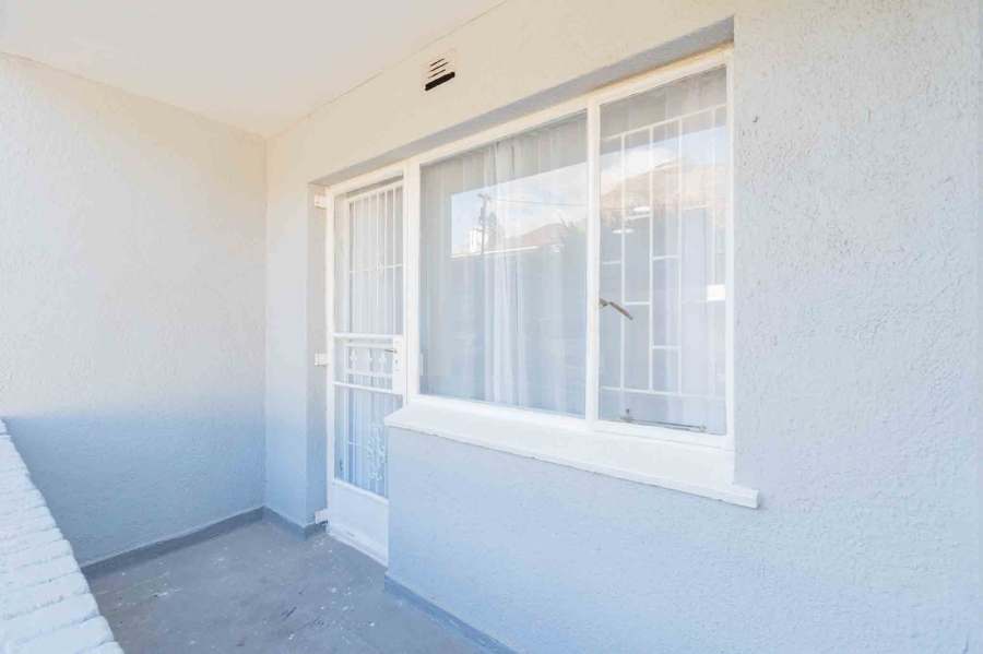 2 Bedroom Property for Sale in Woodstock Western Cape